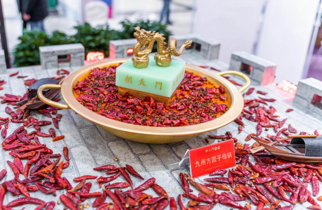 线上最火买球站做连锁加盟吗？有多少年经验？