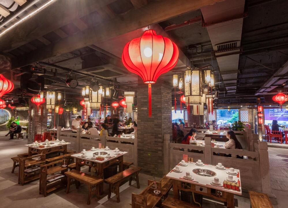 海城开火锅加盟店,选老油还是一次性油?