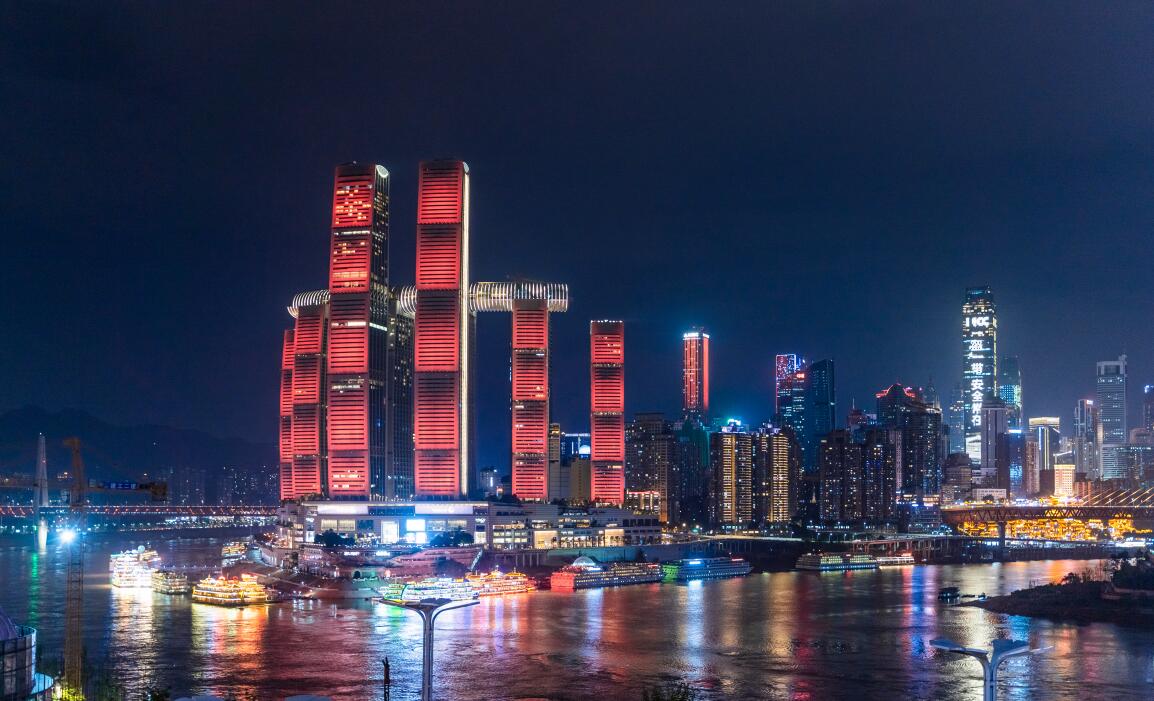 被朋友圈赞爆的线上最火买球站旅游攻略！风景奇幻四川火锅超赞！