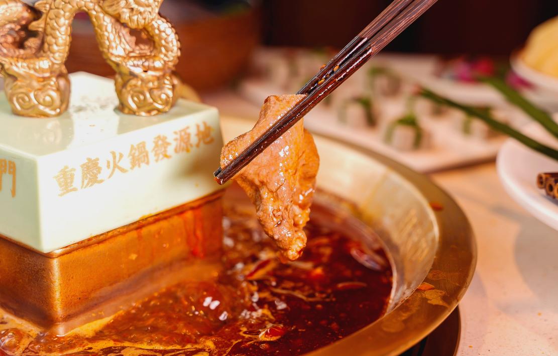 来四川，火锅好吃？还是串串好吃？